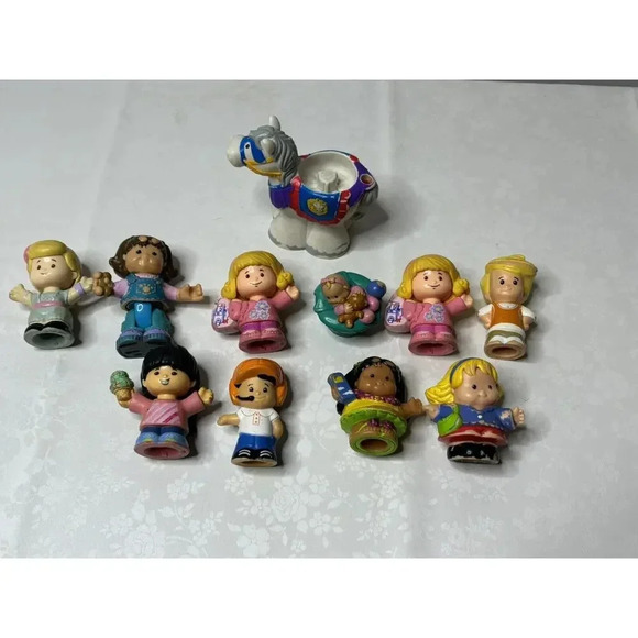 Little People Lot Of 11